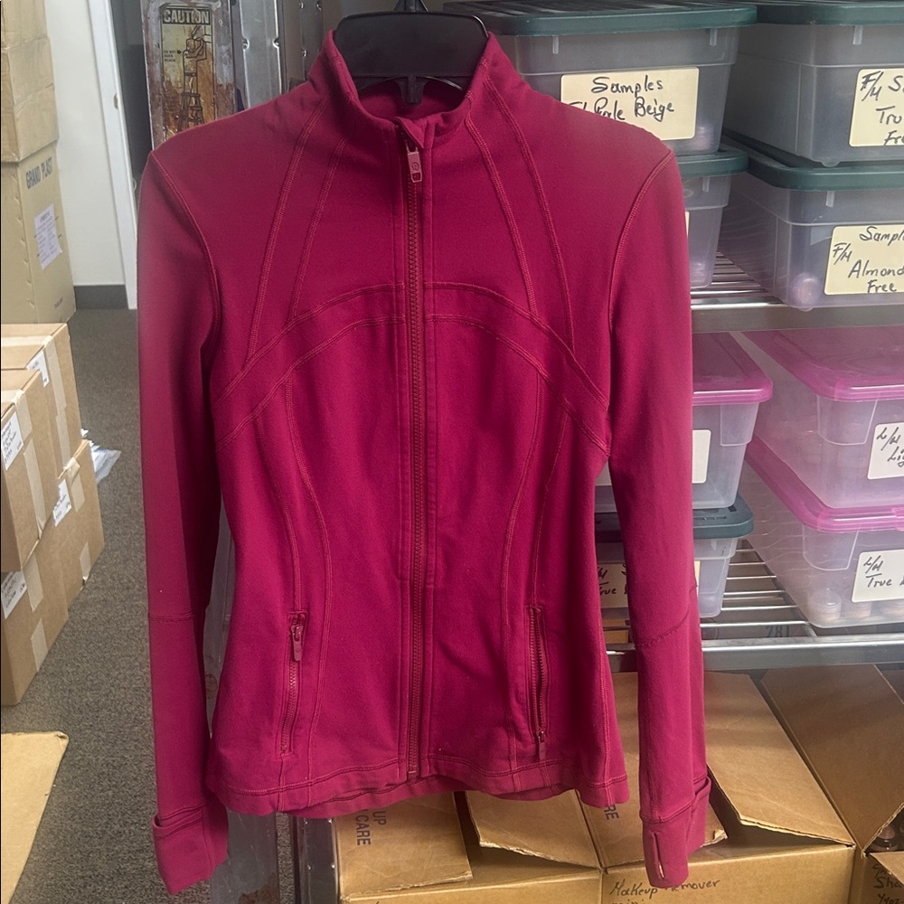 Lululemon Define Jacket Raspberry Pink Size 4 Full Zip Thumbholes